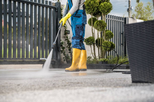 Best Garage Pressure Washing  in Douglass Hills, KY